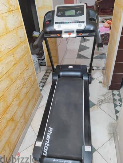 Treadmill Phantom Ac 650 like new