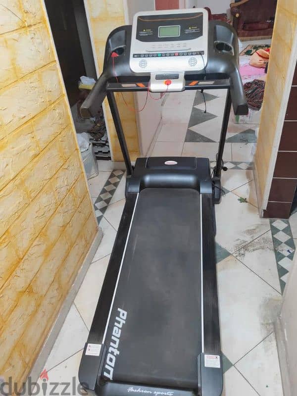 Treadmill Phantom Ac 650 like new 0