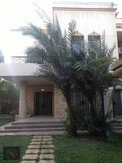 Distinctive villa, 300 meters, special finishing, 3 bedrooms, 3 bathrooms, close to services in El Rehab City