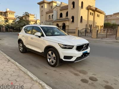 Volvo XC40 2021 فولفو إكس سي 40 فابريكا بالكامل 2021