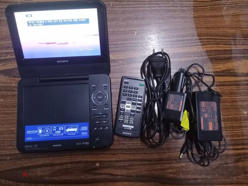 SONY DVP-FX720 Portable DVD player 7 inches 1