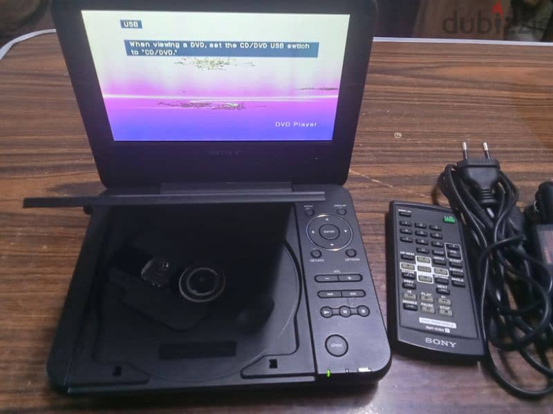 SONY DVP-FX720 Portable DVD player 7 inches 2