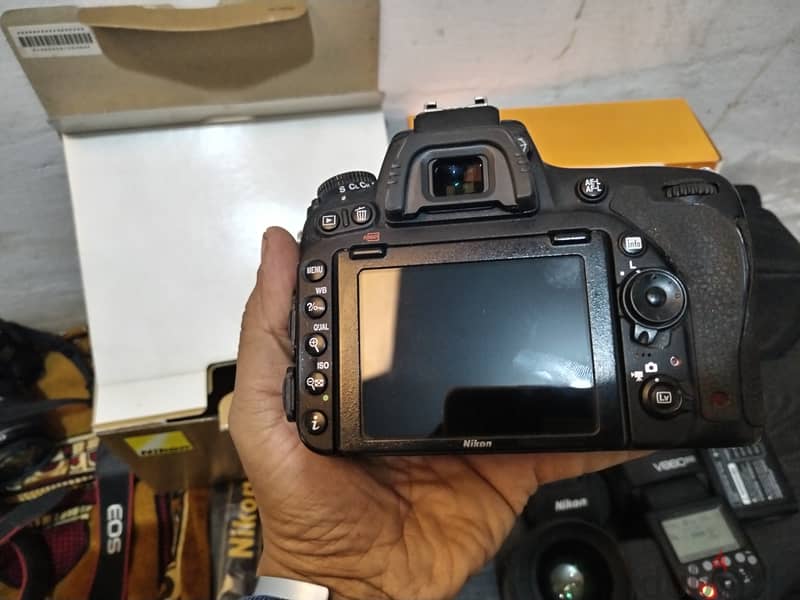 NIKON D750  شتر 20 ك بكرتونة +35 م 1.4 سيجم ارت هود وكابين 2