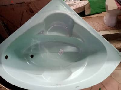بانيو دروفيت اصلي حاله ممتازه جدا جدا سعر لقطه