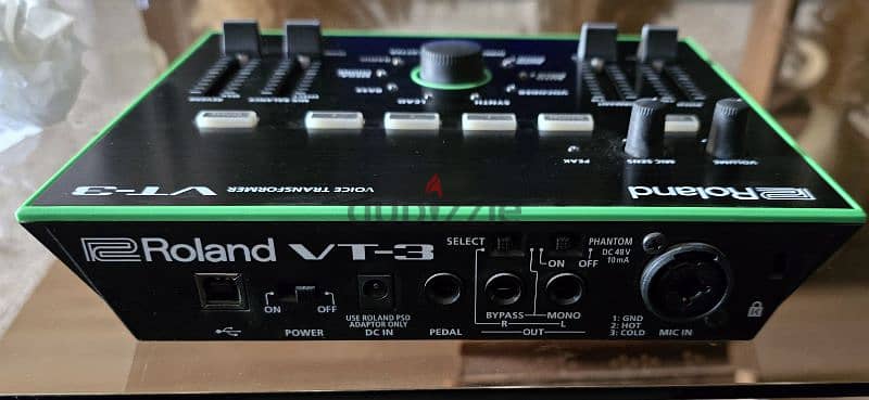 Roland VT3 Voice Transformer Processor 1