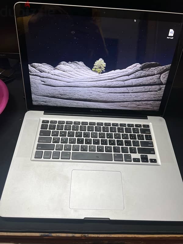 Apple MacBook pro 2011 2