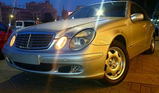 Mercedes Benz E200  حاله نادره جدا