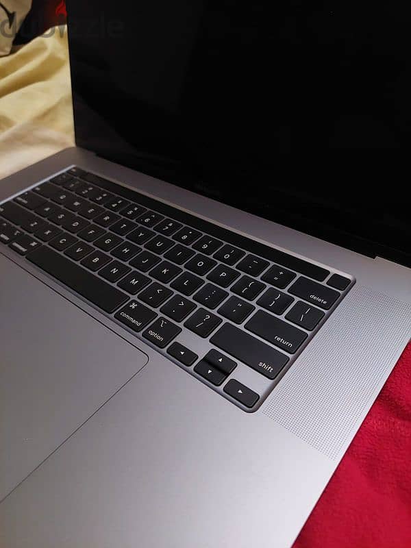 MacBook Pro Retina 16-inch (2019) - Core i9 - 32GB - SSD 512GB 4