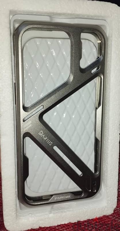 premium titanium cover iPhone 15 pro max 2