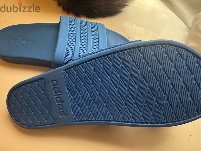 adidas ORIGINAL slippers size 43 3