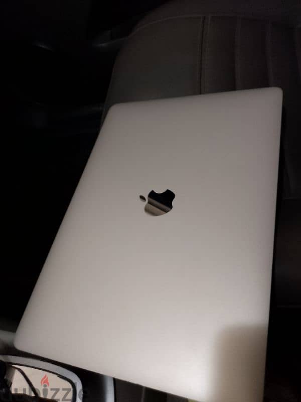 MacBook pro 2017 3