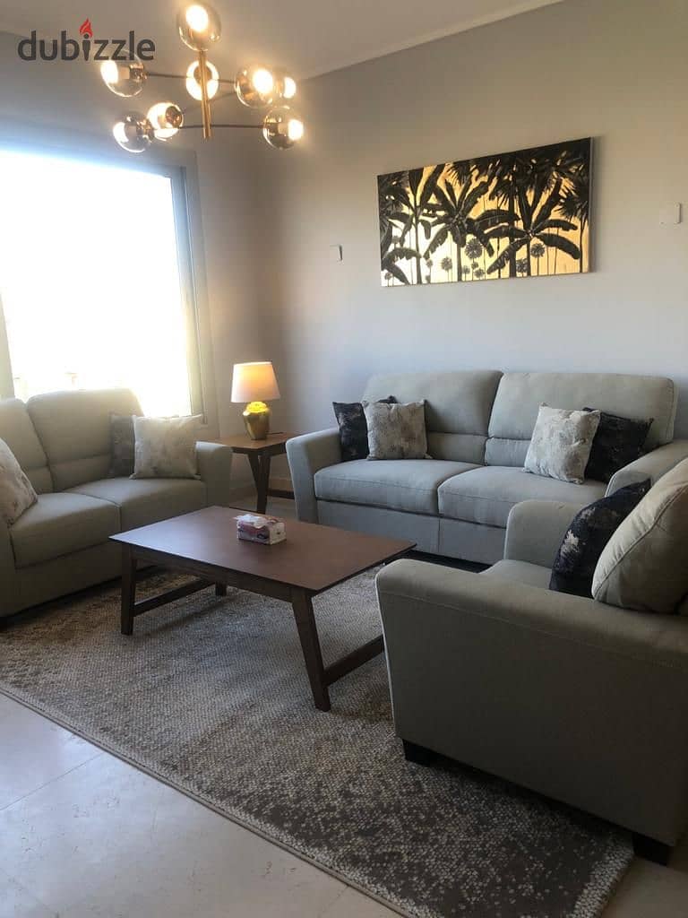 Studio 90m Fully furnished for rent at Village gate 0