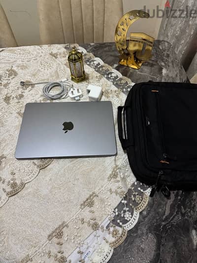 Macbook Pro M1 Storage 512GB بحالة ممتازه باقل سعر