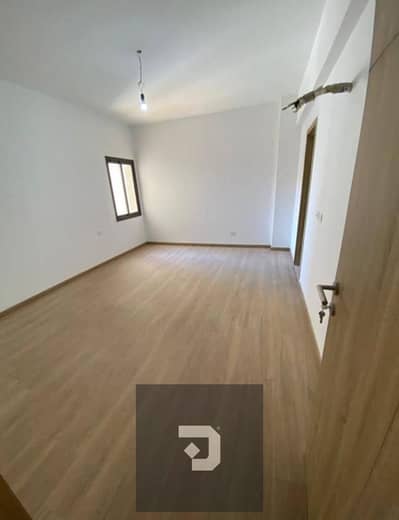 Apartment for sale ready to move fully finished at Compound Fifth Square El-Marasem