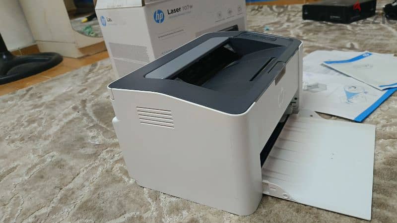 طابعة  printer hp ليزر 107w شبه جديدة 3