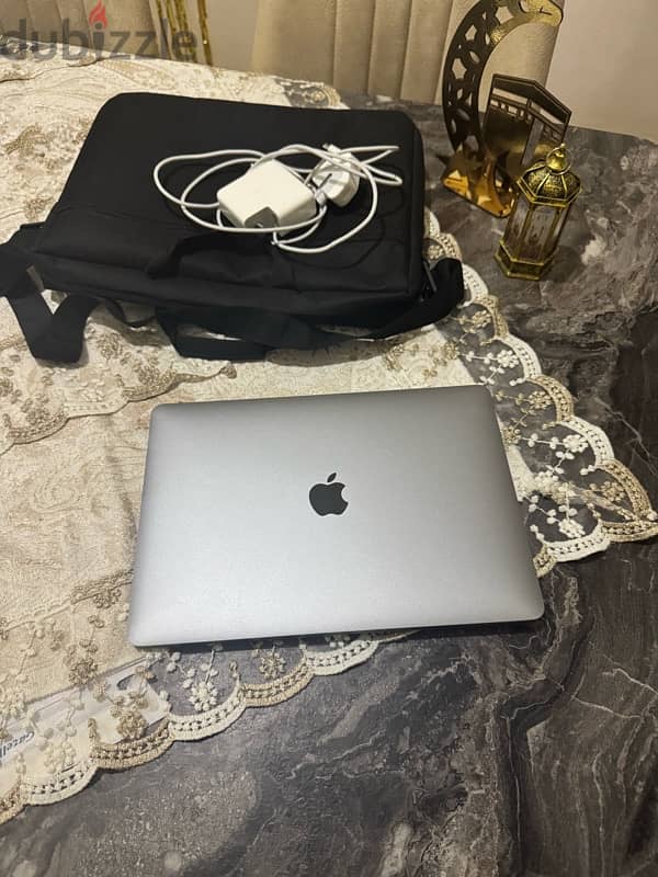 Macbook Pro M1 Storage 512GB بحالة ممتازه باقل سعر 0