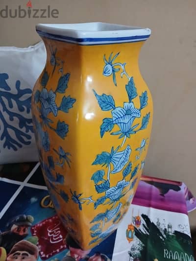 vase made in china