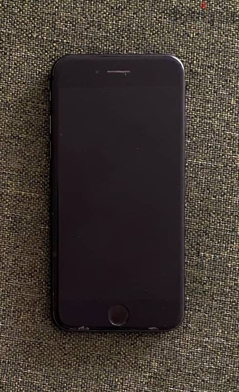 iPhone 8 - excellent condition (128gb, battery health 80%) 0