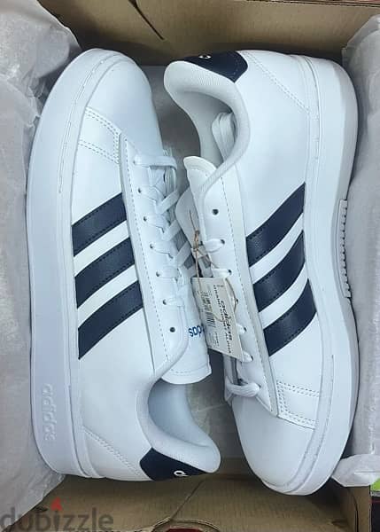 Adidas grandcourt alpha size 44.6 4