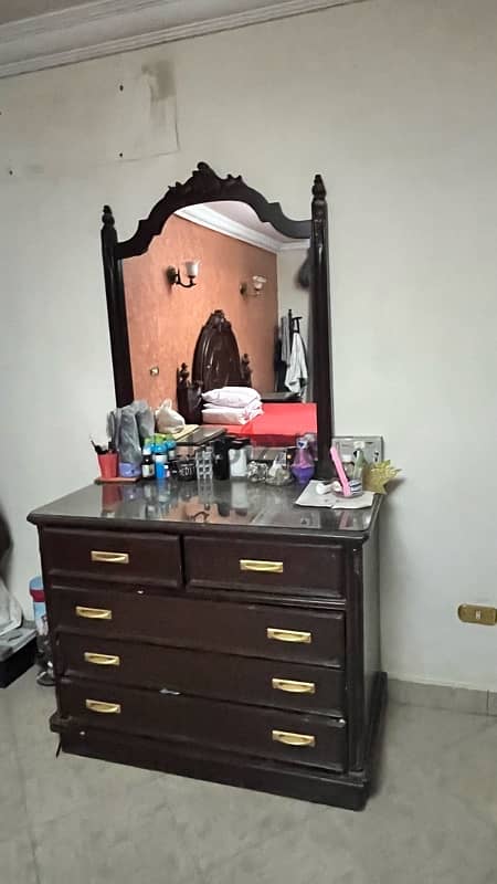 bedroom in a very good condition 2