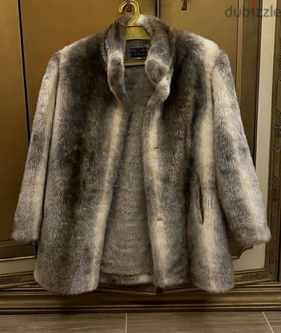 fur coat used once perfect condition