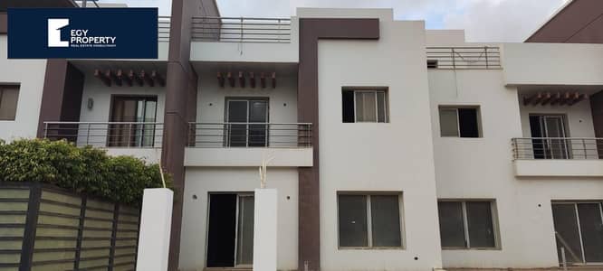 Ready to Move! Townhouse Villa For Sale Lowest Price in Hyde Park New Cairo