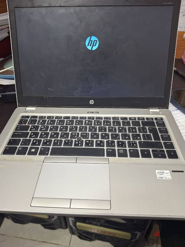 لاب توب hp استعمال سنه حاله ممتازه 2