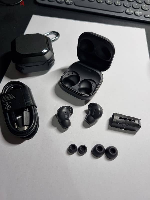 Samsung Galaxy Buds 2 Pro 0