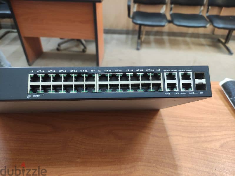 Cisco SG300-28 Port Gigabit Managed Switch 1