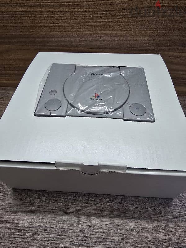 Sony PlayStation Classic Mini PS1 Console 20 Games CIB 2