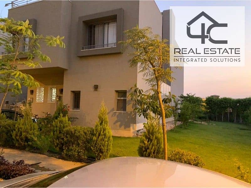 Lowest price for town house 225m  with installments on high hill view landscape in compound palm hills new cairo 0