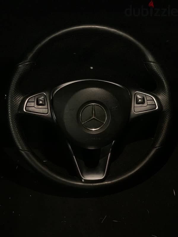 E200 steering wheels 1