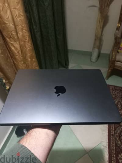 Mackbook pro M3 2023 18RAM 14gpu