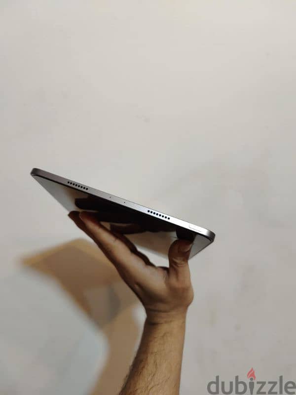 Ipad pro 2023 M2 128gb. 99% بطارية 3