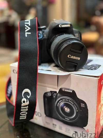 كاميرا كانون  canon 650d معاها كل حاجتها وترايبود وريفلكتور