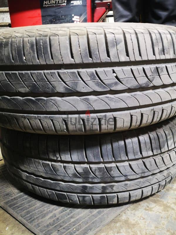 Pirelli 195/60 r16 فردتين بحالة جيدة جدا 0