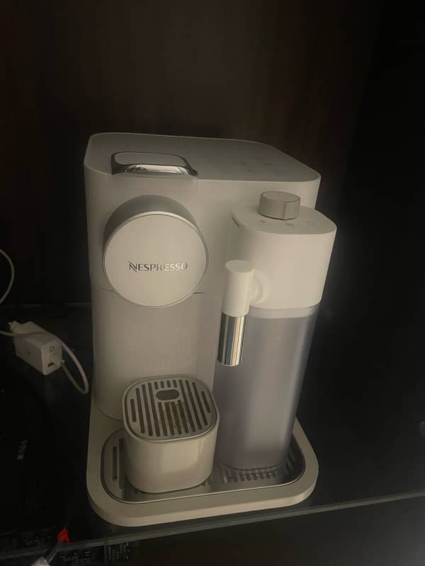 nespresso مكينه قهوه 1