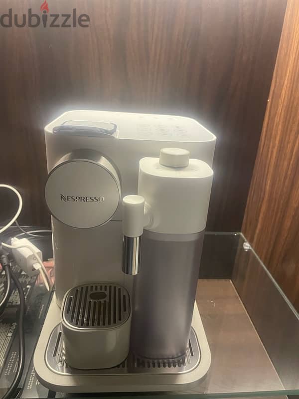 nespresso مكينه قهوه 2