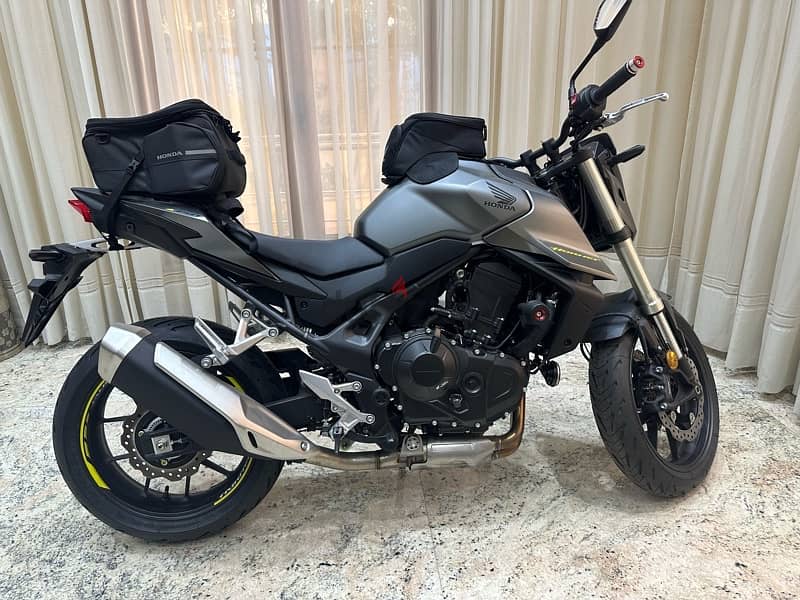 Honda hornet 2023 0