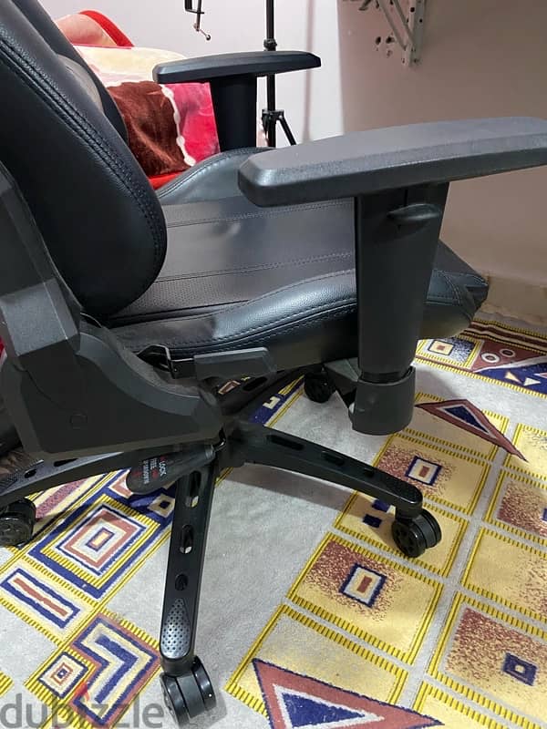 Gaming Chair - كرسي جيمينج 2