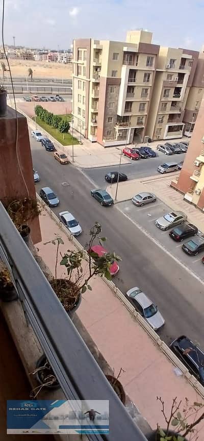 Apartment for rent in Dar Misr Al-Qronfol Compound, in front of Gate 24 Al-Rehab