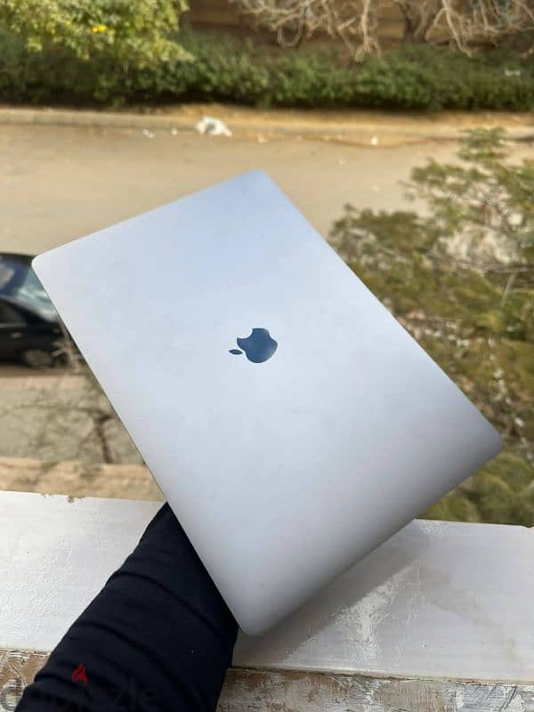 macbook pro 2019 15 inch 2