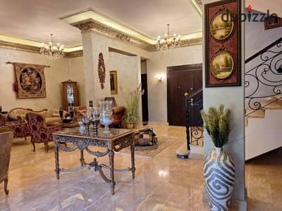 Villa for  650m sale Next to AUC