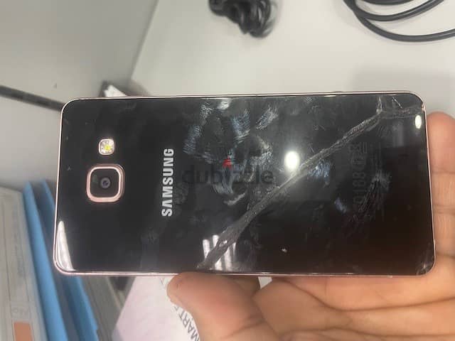 SAMSUNG A5 2016 1