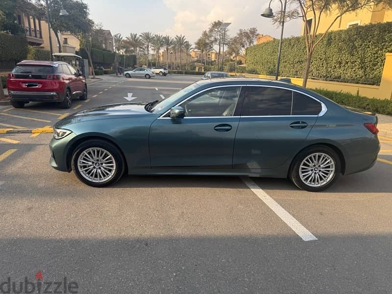 BMW 320i 2020 Luxury Perfect Condition 0