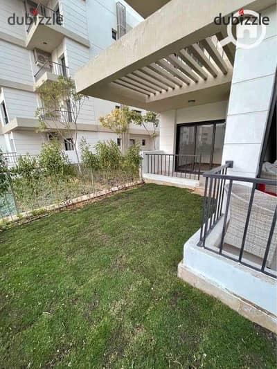 Apartment with garden for sale, immediate receipt, ready, with a sea view, in Fifth Square