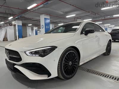 Mercedes-Benz CLA 200 2025 White & Black