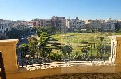 Apartment for Rent in Fifth Settlement – Al Narges Villas  Area: 200 sqm  Prime location – Steps from all services  Super Super Lux Finishing  Wide Ga