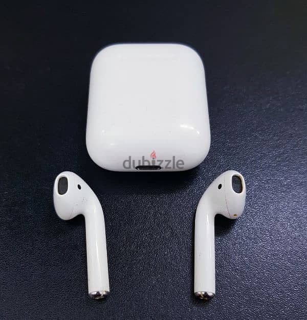 Apple airpods الجيل الاول 0