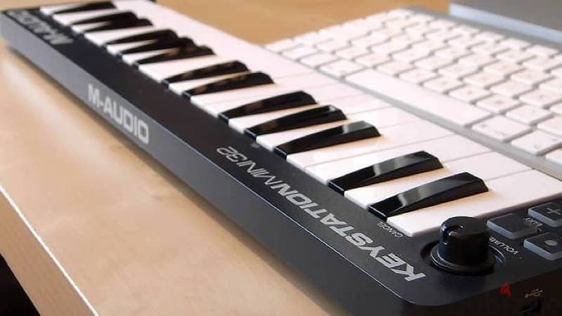 M-Audio Keystation Mini 32 MK3 Midi Keyboard 2